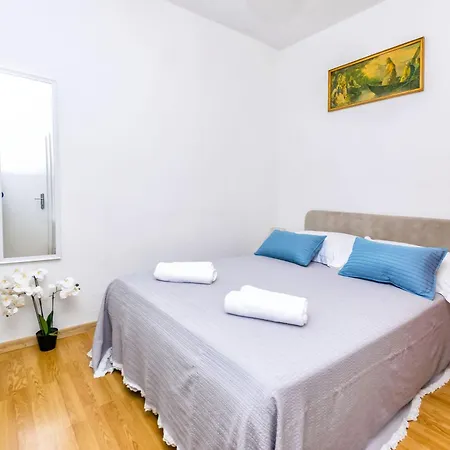 New Apartment Splitska
